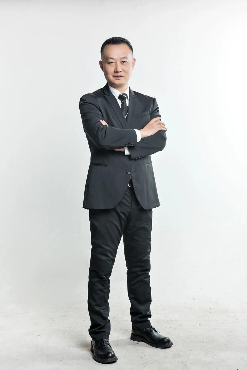 杨清华 艺术总监 & 首席设计师
